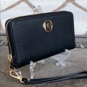Michael Kors Fulton Lg Flat Phone Case Wristlet